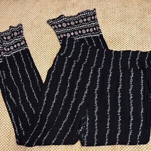 Three Dots Black and Pink Patterned Leggings